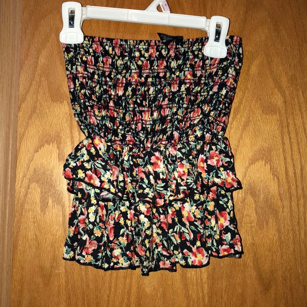Crop top.